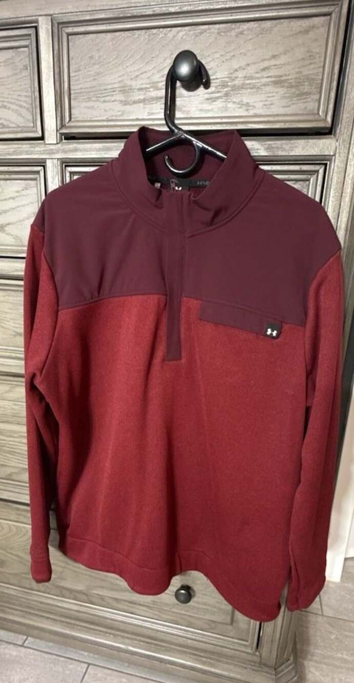 Under Armour Golf 1/4 Zip Pullover Size XL Red Storm Fleece